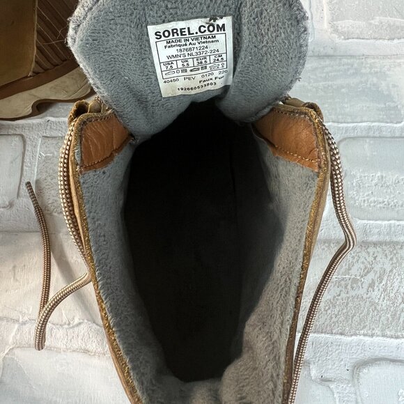 Sorel Kinetic Caribou Snow Boots Womens 7.5 Light Brown Leather Gray Waterproof - Picture 16 of 16